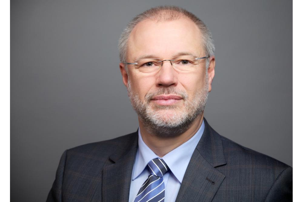 apl.-Prof. Dr. Peter Dräxler